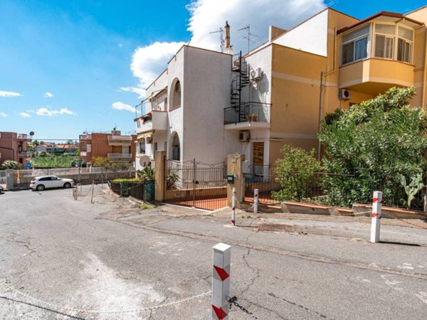 appartamento in vendita a Giardini-Naxos