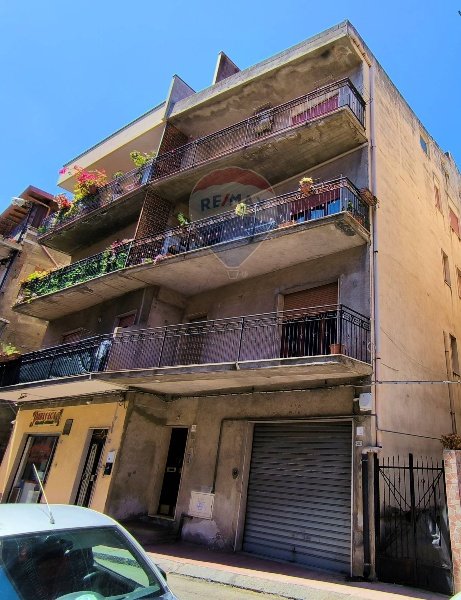 casa indipendente in vendita a Giardini-Naxos