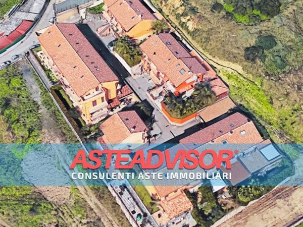 casa indipendente in vendita a Giardini-Naxos