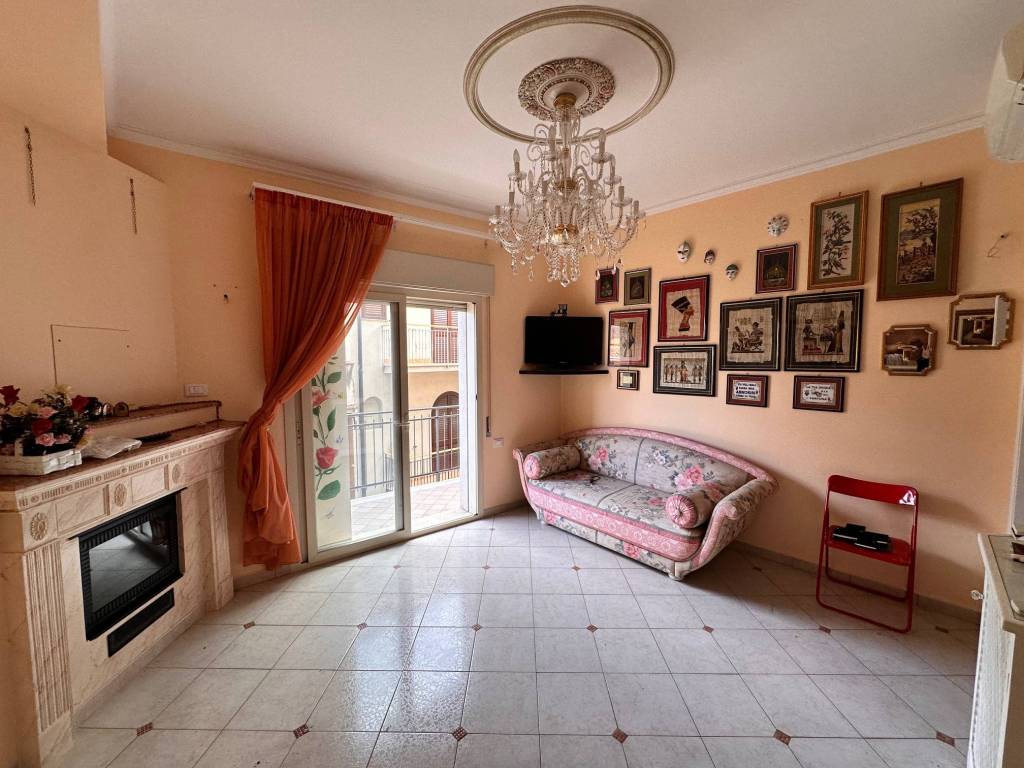 appartamento in vendita a Giardini-Naxos