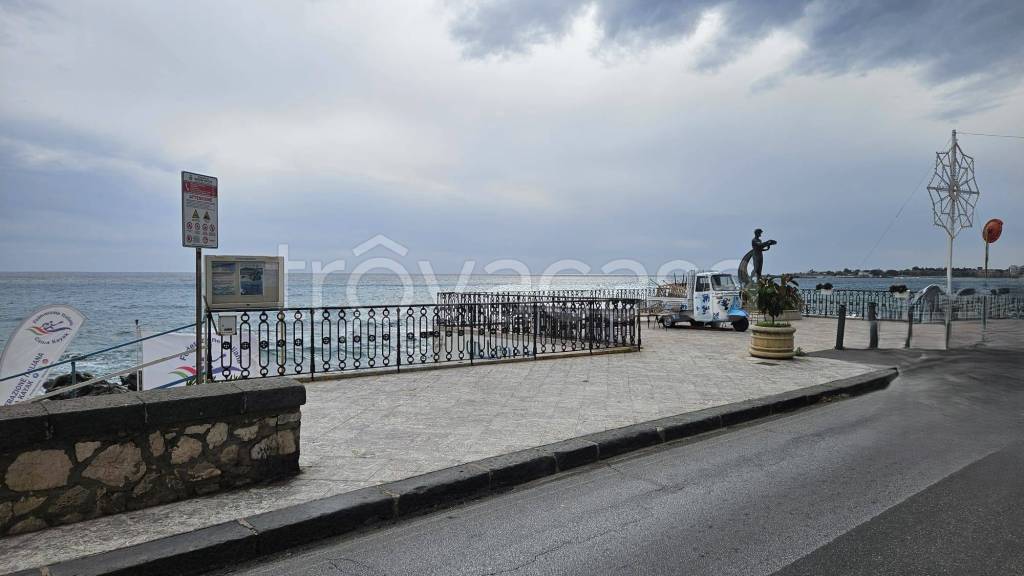 appartamento in vendita a Giardini-Naxos