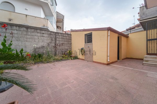 appartamento in vendita a Giardini-Naxos