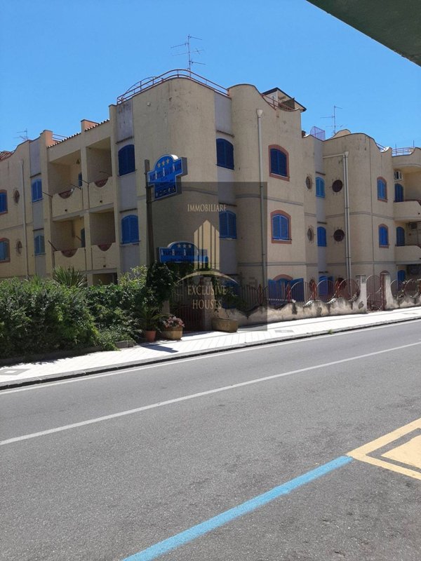 appartamento in vendita a Giardini-Naxos