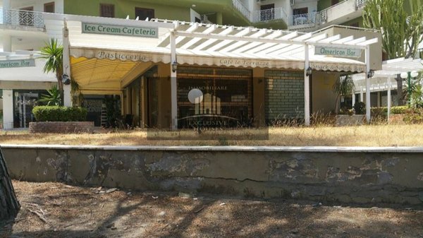 negozio in vendita a Giardini-Naxos