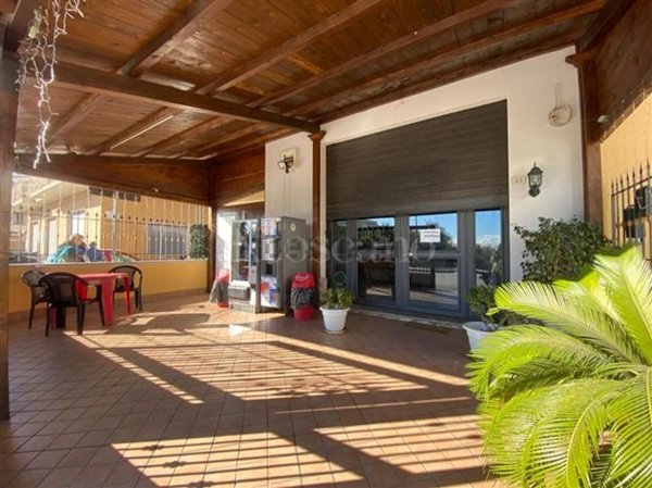 negozio in vendita a Giardini-Naxos