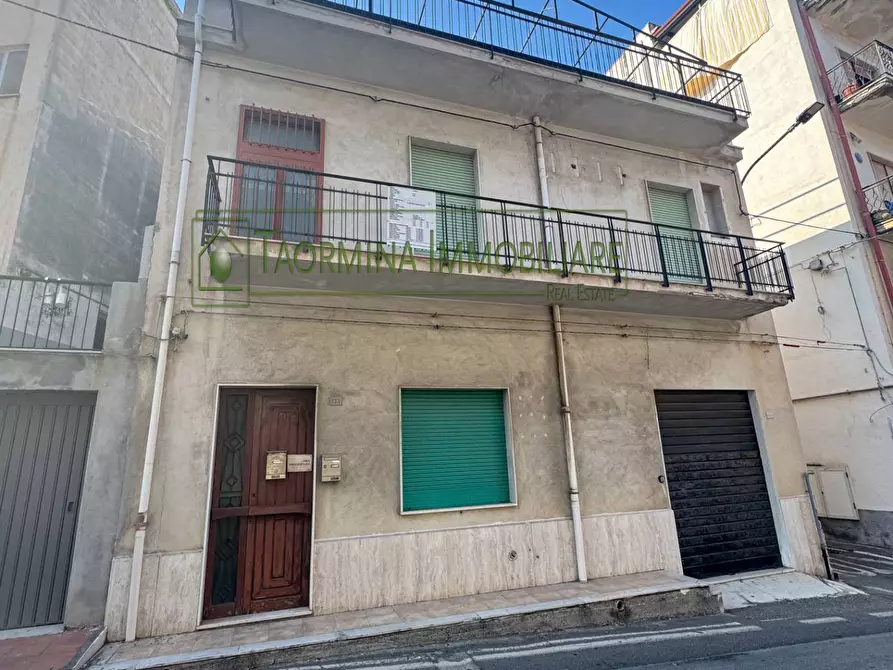 casa indipendente in vendita a Giardini-Naxos