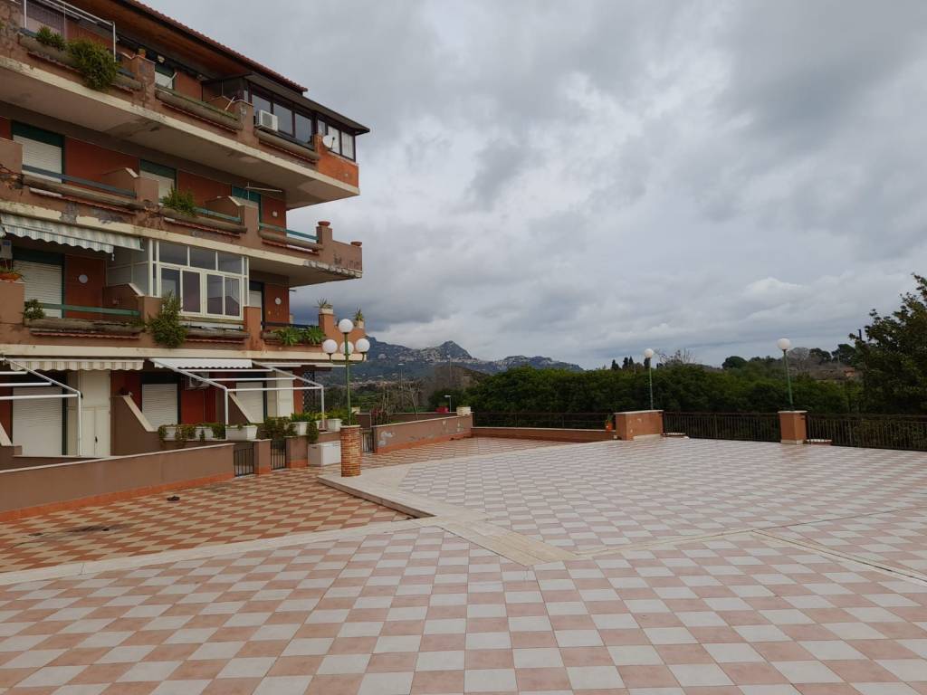 appartamento in vendita a Giardini-Naxos