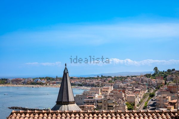 appartamento in vendita a Giardini-Naxos