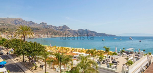 appartamento in vendita a Giardini-Naxos