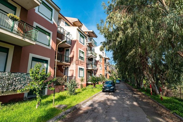 appartamento in vendita a Giardini-Naxos