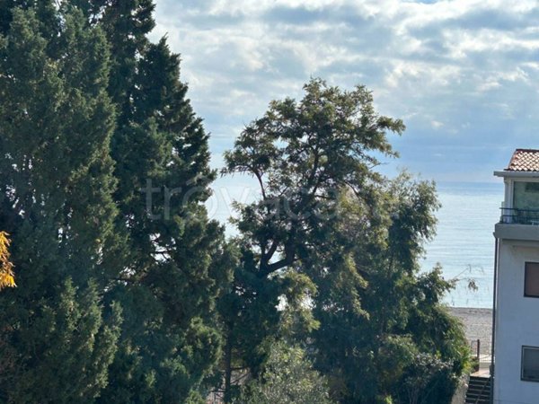 appartamento in vendita a Giardini-Naxos