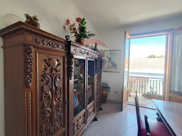 appartamento in vendita a Giardini-Naxos