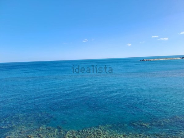 appartamento in vendita a Giardini-Naxos