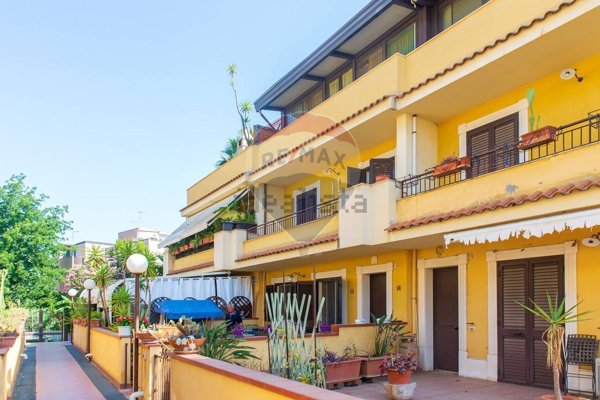 casa indipendente in vendita a Giardini-Naxos