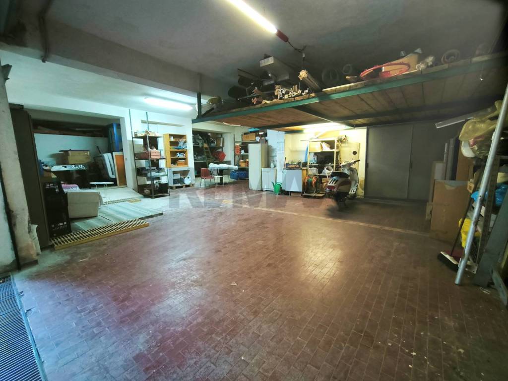 ufficio in vendita a Giardini-Naxos