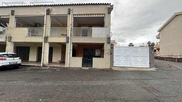 appartamento in vendita a Giardini-Naxos