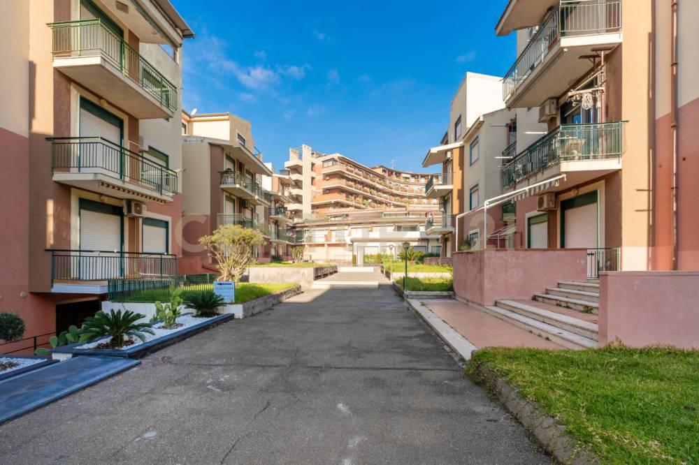 appartamento in vendita a Giardini-Naxos