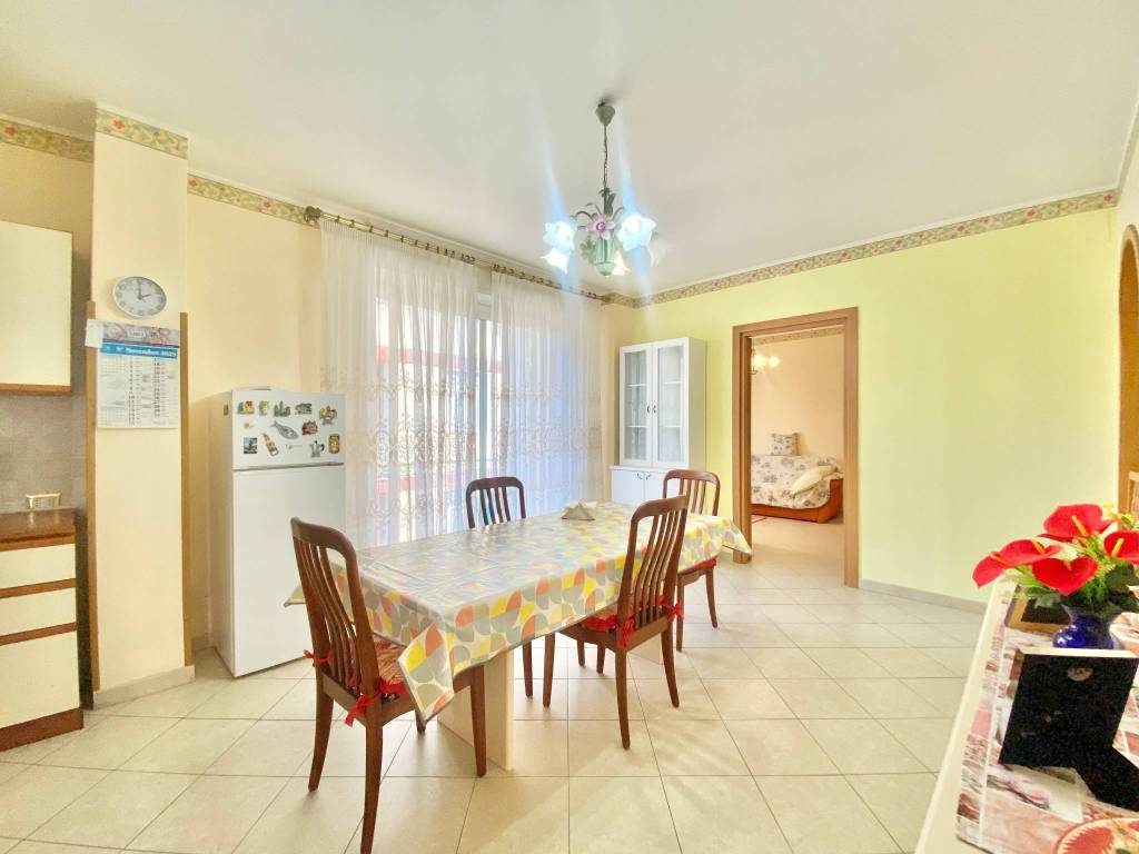 appartamento in vendita a Giardini-Naxos