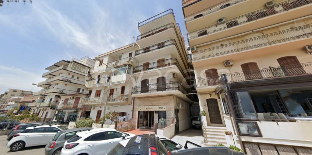 appartamento in vendita a Giardini-Naxos