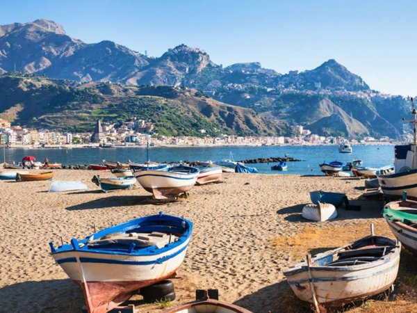 appartamento in vendita a Giardini-Naxos