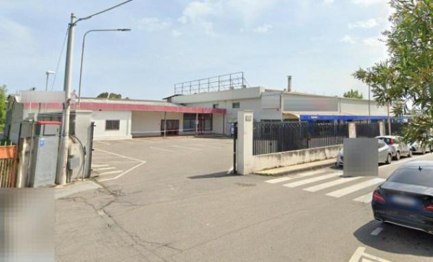 negozio in vendita a Giardini-Naxos