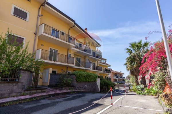 appartamento in vendita a Giardini-Naxos