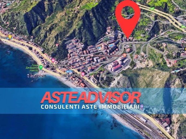 casa indipendente in vendita a Giardini-Naxos