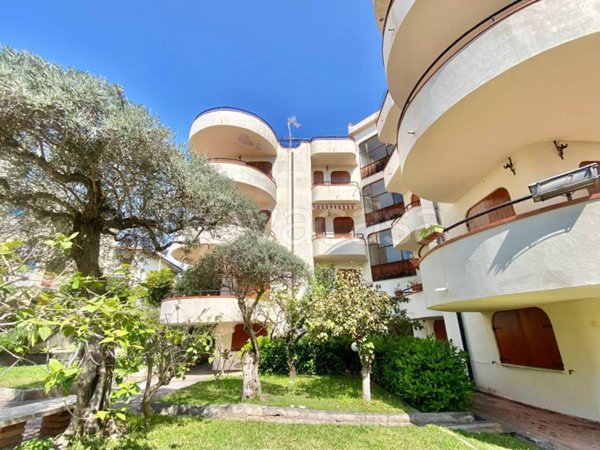 appartamento in vendita a Giardini-Naxos