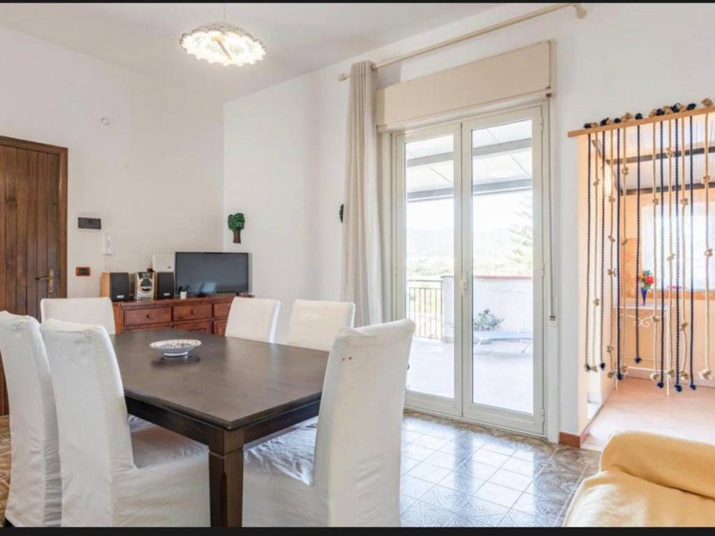 appartamento in vendita a Giardini-Naxos