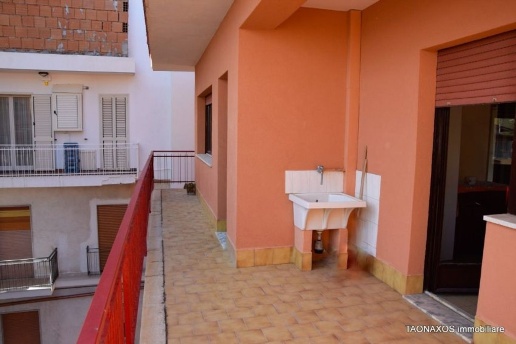 appartamento in vendita a Giardini-Naxos