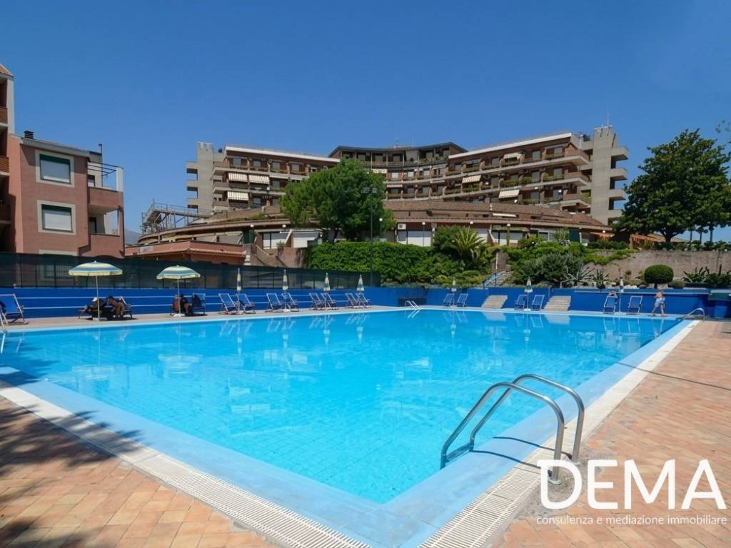 appartamento in vendita a Giardini-Naxos