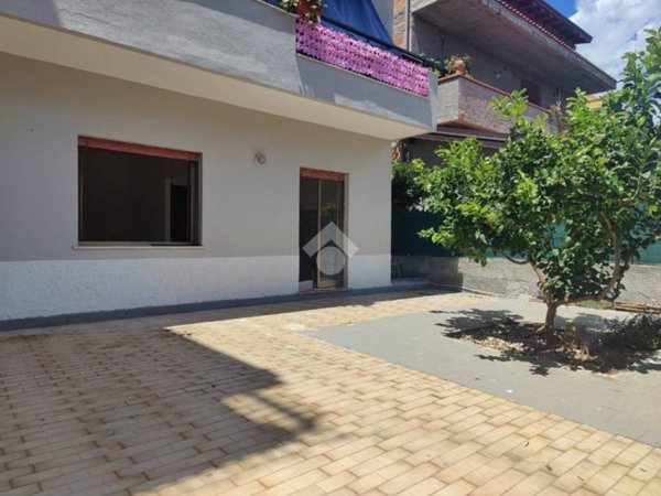 appartamento in vendita a Giardini-Naxos