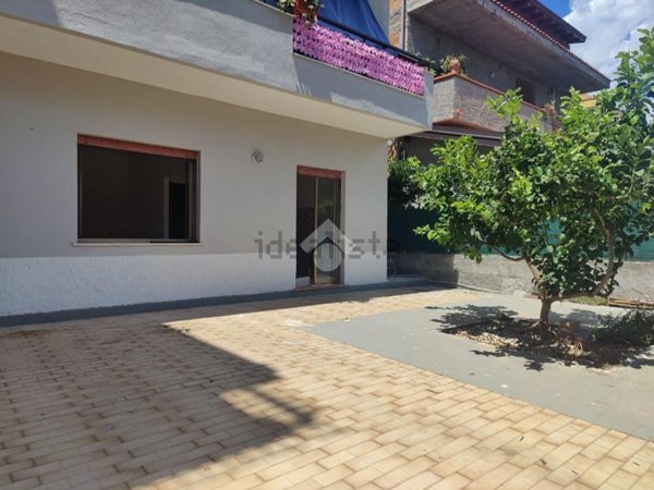 appartamento in vendita a Giardini-Naxos