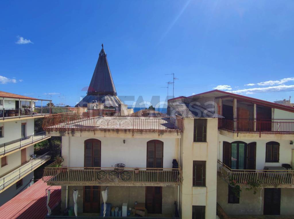 appartamento in vendita a Giardini-Naxos