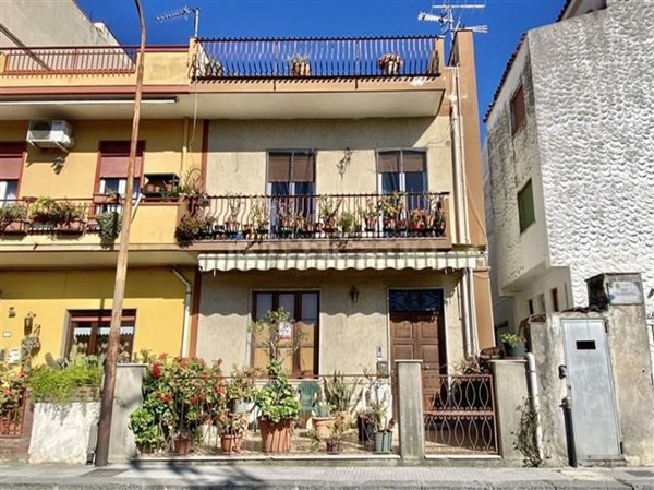 appartamento in vendita a Giardini-Naxos