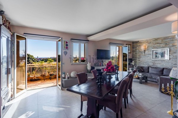 appartamento in vendita a Giardini-Naxos