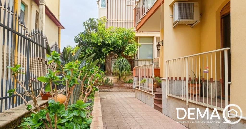 appartamento in vendita a Giardini-Naxos