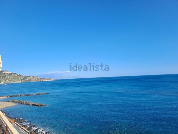 appartamento in vendita a Giardini-Naxos