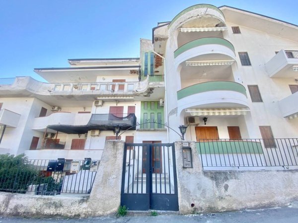 appartamento in vendita a Giardini-Naxos