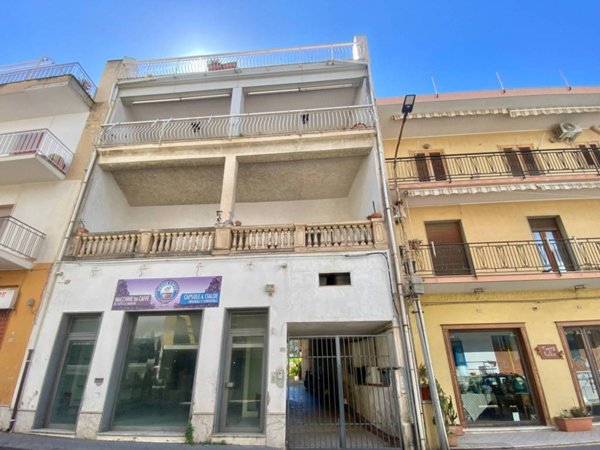 appartamento in vendita a Giardini-Naxos