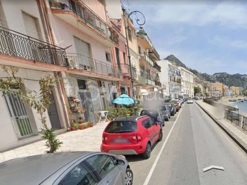 appartamento in vendita a Giardini-Naxos