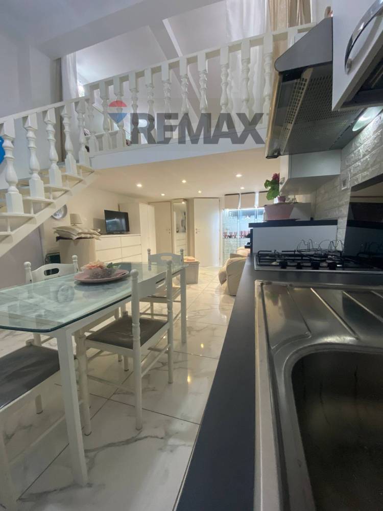 casa indipendente in vendita a Giardini-Naxos