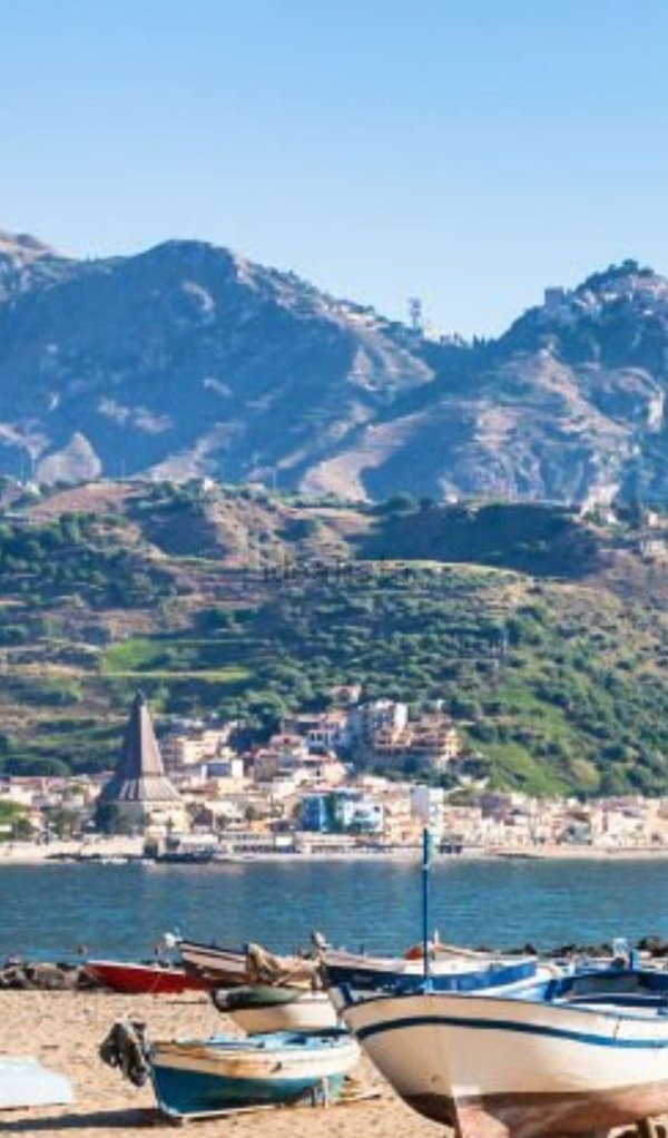 appartamento in vendita a Giardini-Naxos