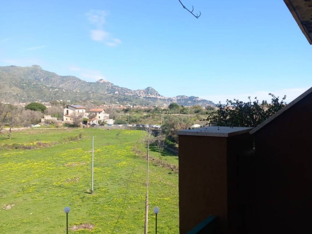 appartamento in vendita a Giardini-Naxos