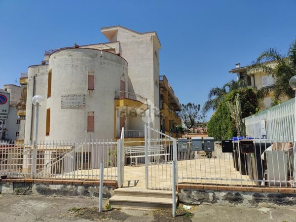 appartamento in vendita a Giardini-Naxos