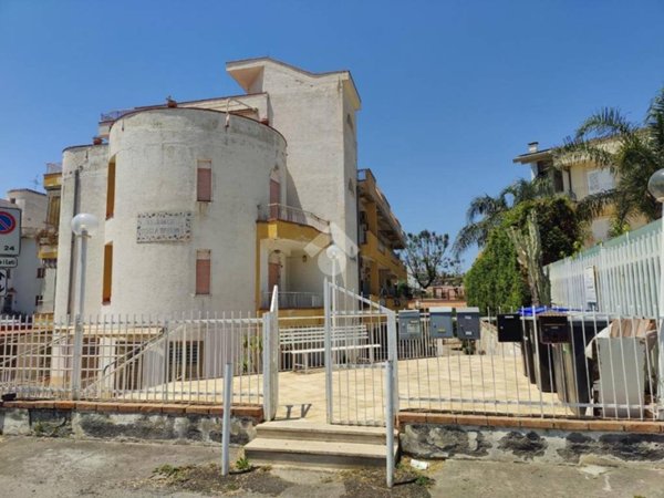 appartamento in vendita a Giardini-Naxos