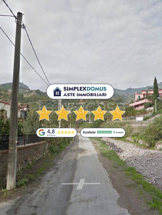 casa indipendente in vendita a Giardini-Naxos