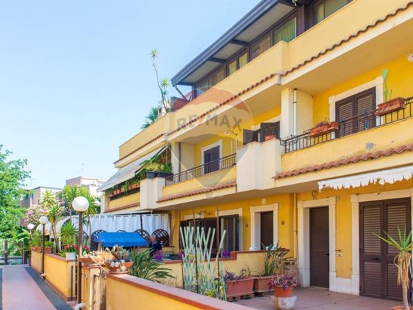 casa indipendente in vendita a Giardini-Naxos