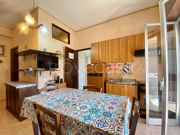appartamento in vendita a Giardini-Naxos