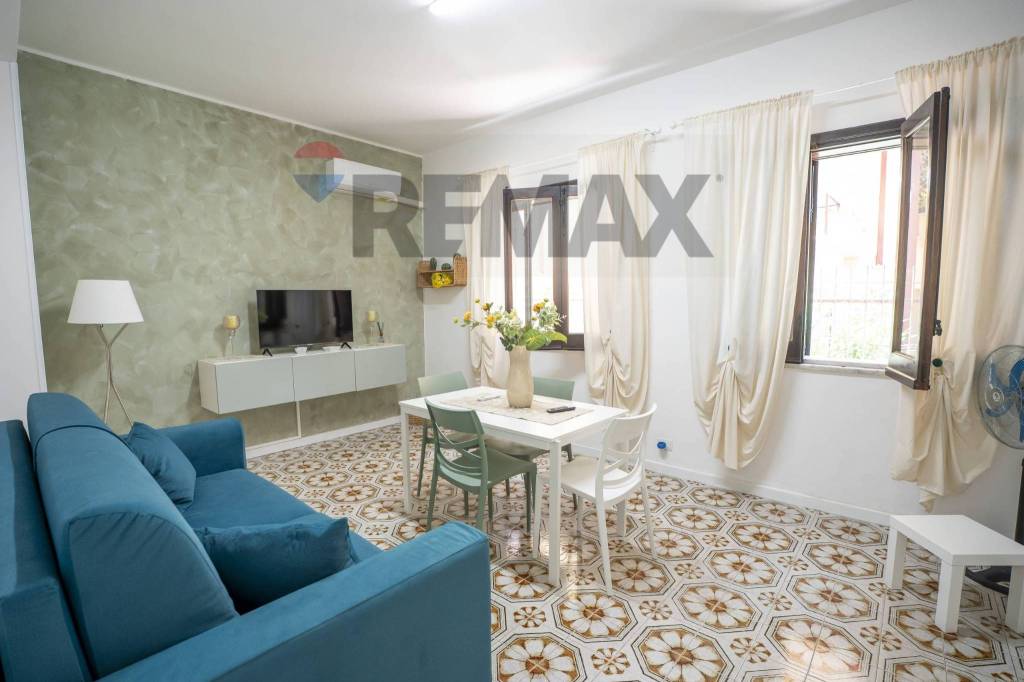 appartamento in vendita a Giardini-Naxos
